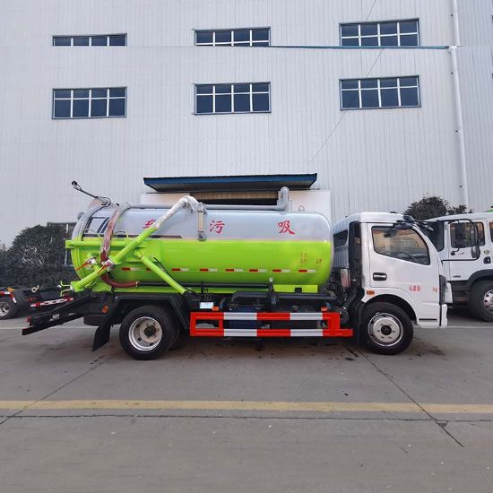 Picture of 8 square sewage suction trucks collect, transfer, clean and transport sludge and sewage, advanced structure, reliable performance