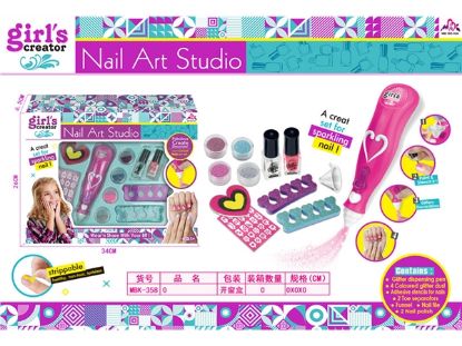 Picture of Chalk Spray Set (2 AAA Batteries Not Included) Pretend Play Toy